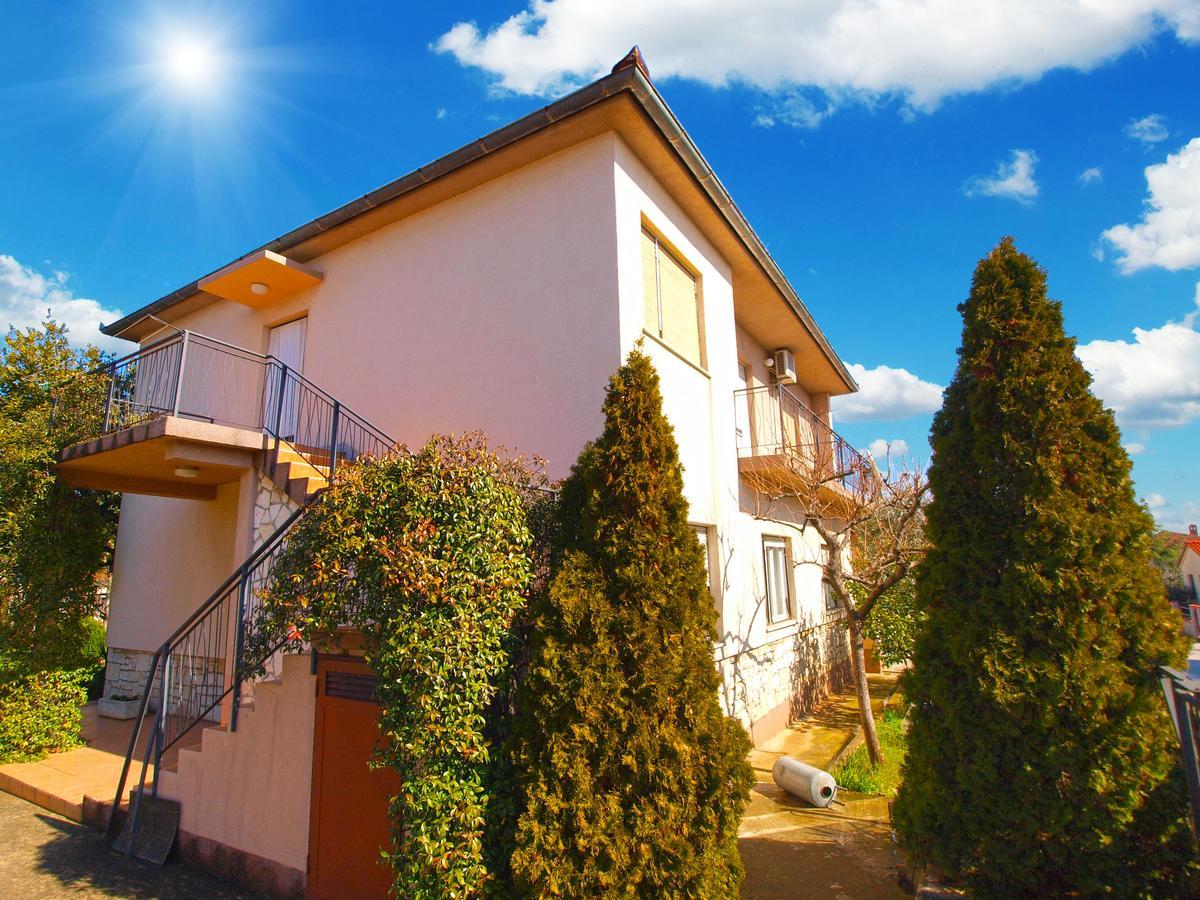 Apartments Mirela 1554 Pula Exteriér fotografie
