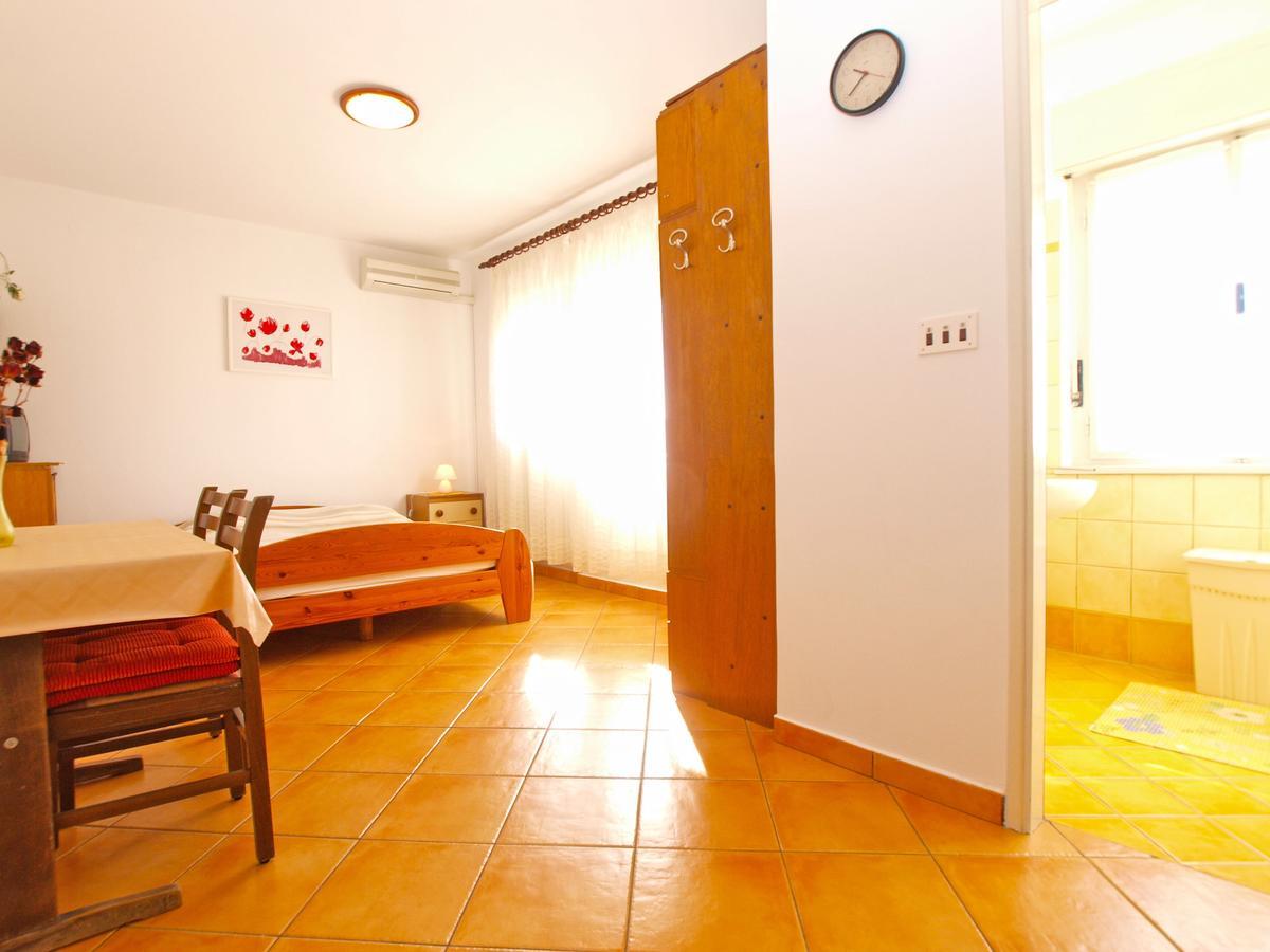 Apartments Mirela 1554 Pula Exteriér fotografie